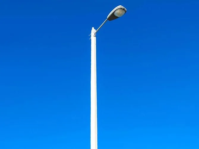 Pólo de trânsito de braço único